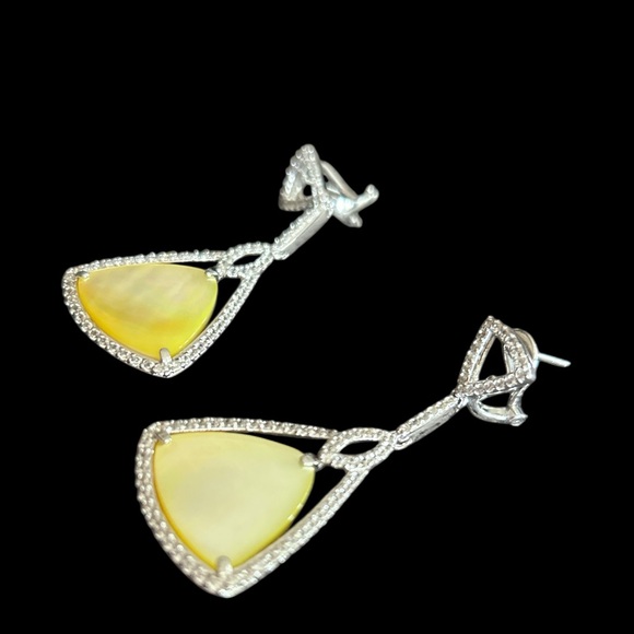 Dallas Prince sterling silver Elegant Silver and pearlescent Yellow Earrings - Picture 4 of 6